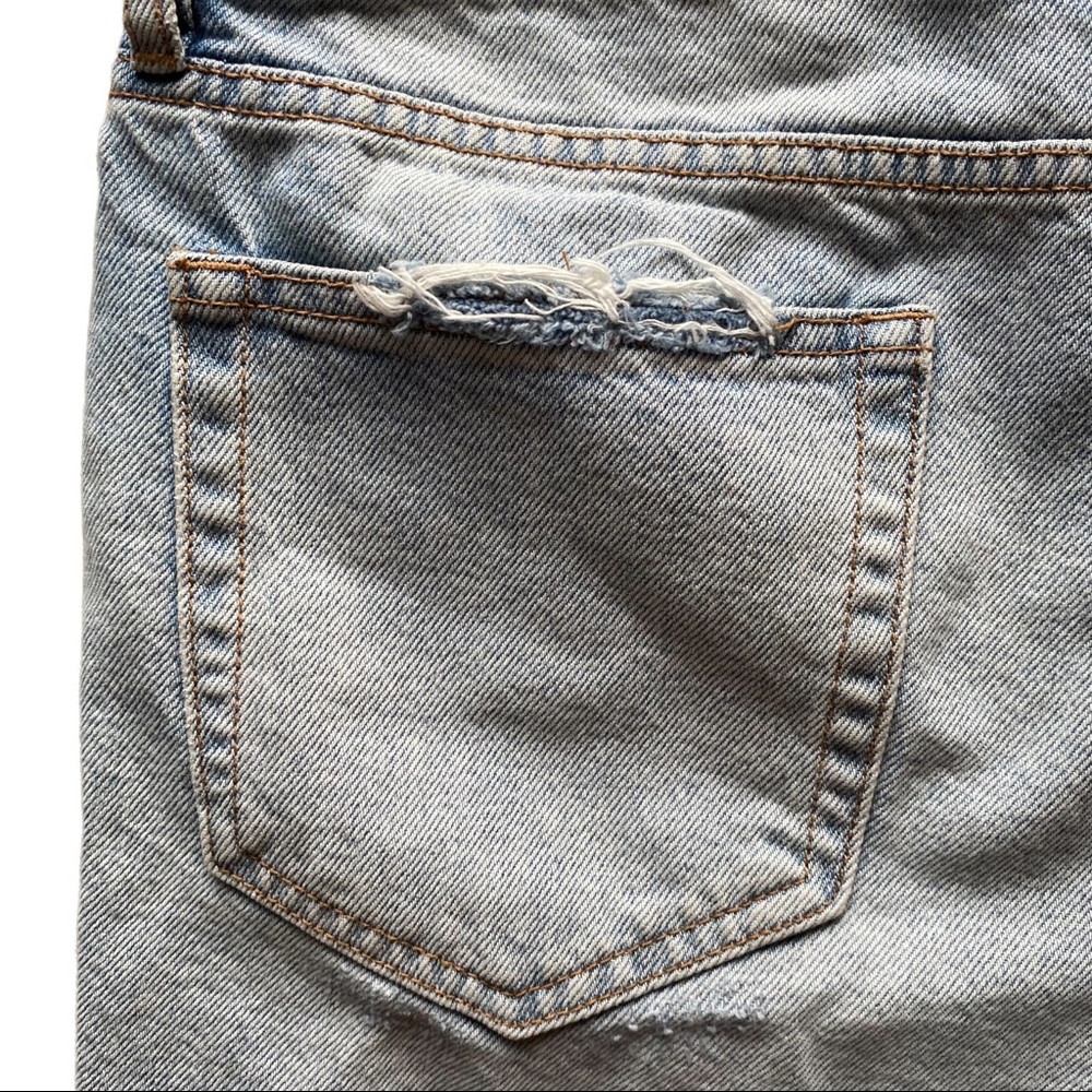 90s Light Wash Distressed Summer Boyfriend Shorts size Large - Picture 7 of 9
